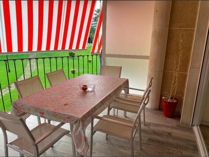 Apartamento Los Carmenes, Playa De Gandia Exterior foto